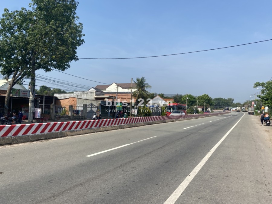 Đất Giá công nhân. từ chủ đầu tư bàn giao sổ ngay, vị trí đắc địa, tiện ích đầy đủ, giá tốt