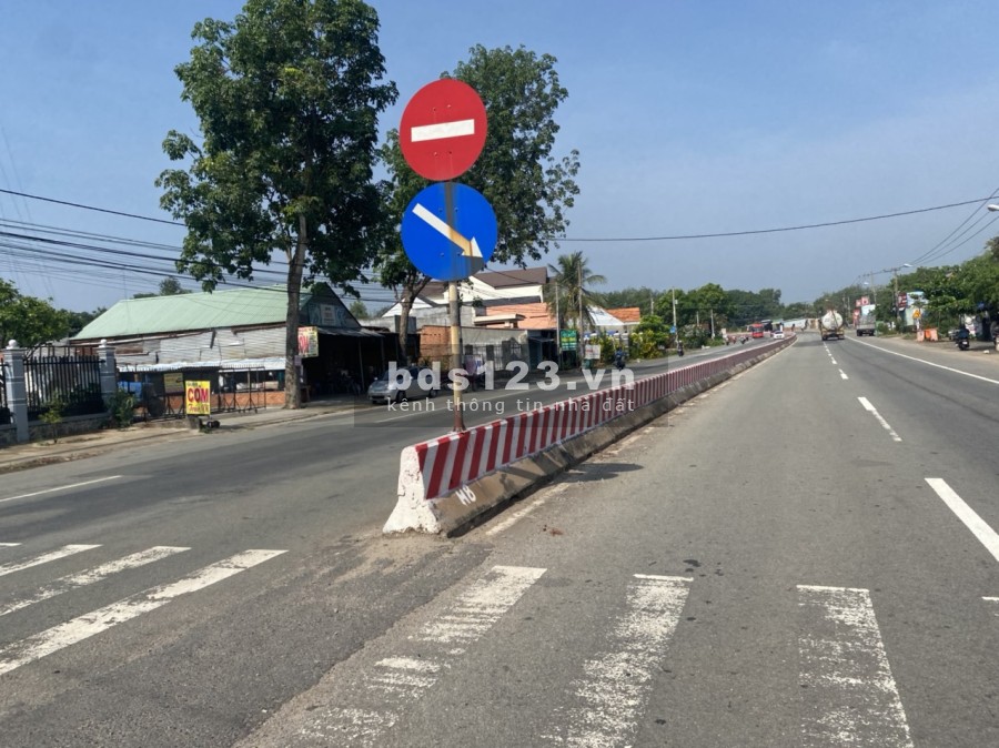 Đất Giá công nhân. từ chủ đầu tư bàn giao sổ ngay, vị trí đắc địa, tiện ích đầy đủ, giá tốt