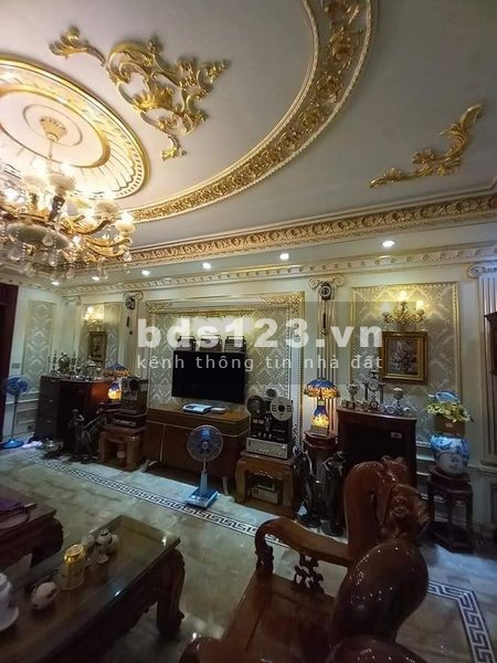 Cần bán nhà Khuất Duy Tiến dt 80m2 x 6 tầng, mặt tiền 5.2m, vị trí đắc địa liền kề dát vàng
