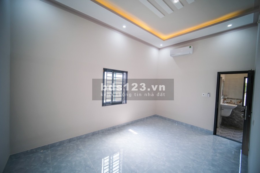 Bán Nhà đường D2, khu Hưng Việt, Long Tâm, thành phố Bà Rịa giá bán 5.45 tỷ, sổ sẵn