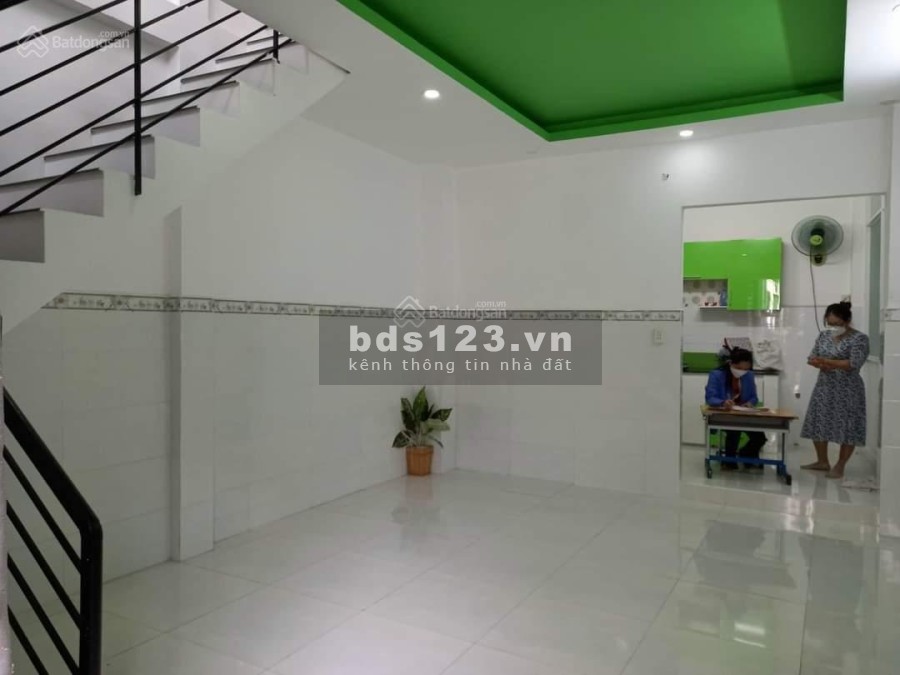 Hẻm xe hơi, dtsd 33m2 Lạc Long Quân Trung tâm TB, Nở hậu, giá bán cực rẻ 3.650 tỷ