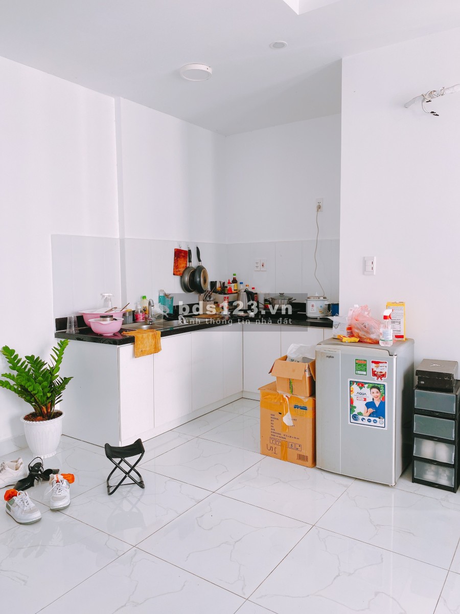 Cần cho thuê 1 Phòng chung căn hộ cho nữ ở trong căn hộ 2PN Conic Riverside Đường số 1, p7, Q8