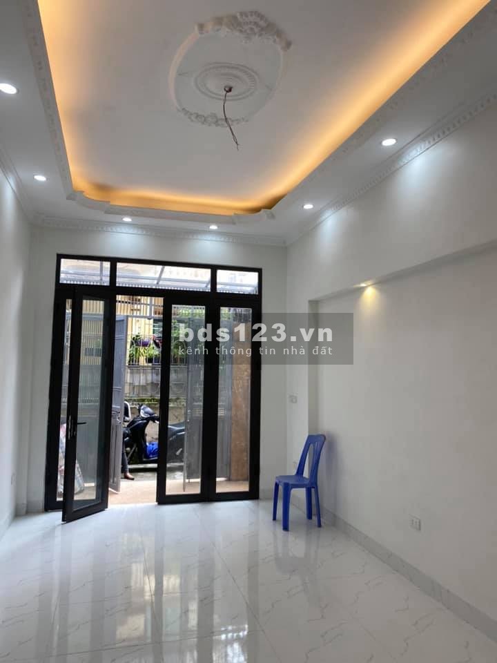Nhà mới Kim Giang Đại Kim Hoàng Mai 43 m2 4 tầng 3.5 m mặt tiền 3.85 tỷ