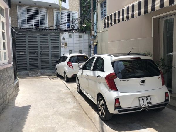 Bán nhà lô góc 3 mặt thoáng xe hơi đỗ cửa Nguyễn Đình Khơi, Quận Tân Bình giá đầu tư