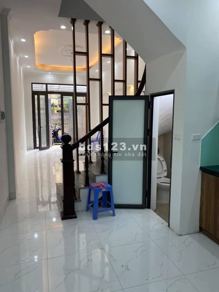Nhà mới Kim Giang Đại Kim Hoàng Mai 43 m2 4 tầng 3.5 m mặt tiền 3.85 tỷ