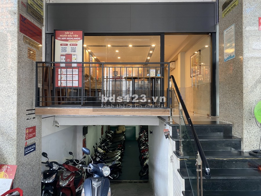 Cho thuê Văn phòng Quận 1 giảm 30% năm đầu hỗ trợ khách liên hệ 0902695180, vào sử dụng ngay