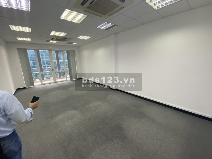 Cho thuê Văn phòng Quận 1 giảm 30% năm đầu hỗ trợ khách liên hệ 0902695180, vào sử dụng ngay