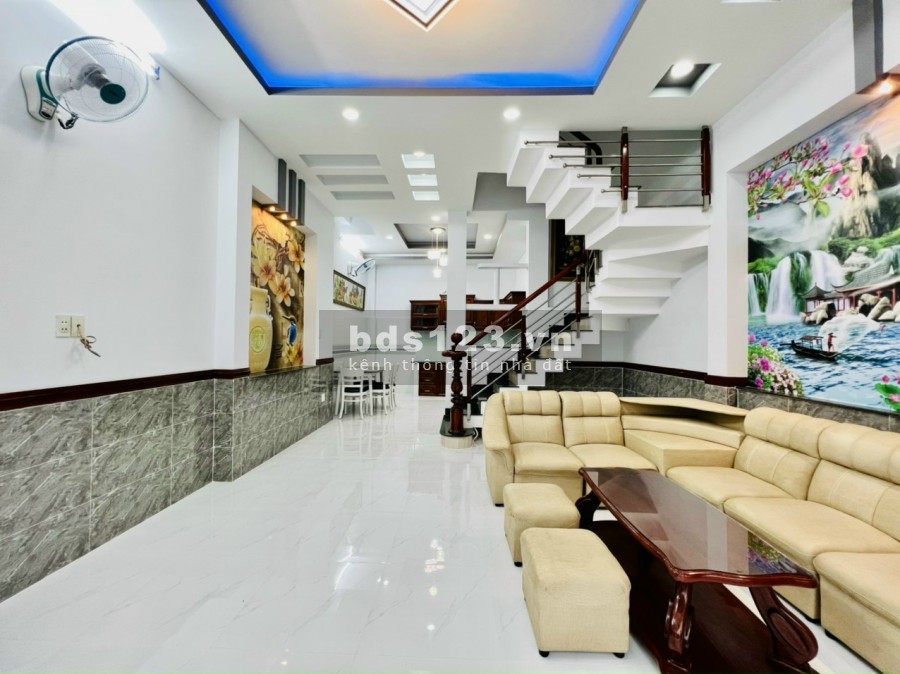 Nhà tuyệt đẹp Phan Huy Ích phường 12 Quận Gò Vấp, 4 lầu dtsd 136m2 chỉ nhỉnh 5 tỷ