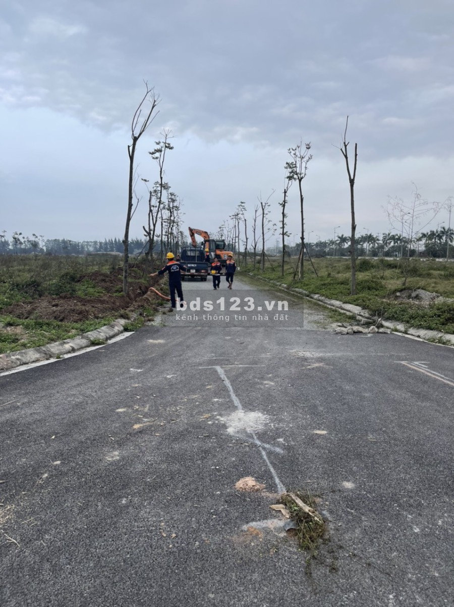 Em bán lô mặt sau đường 69M giá chỉ 15.x triệu/m2, liên hệ 0799863888 pháp lý chuẩn