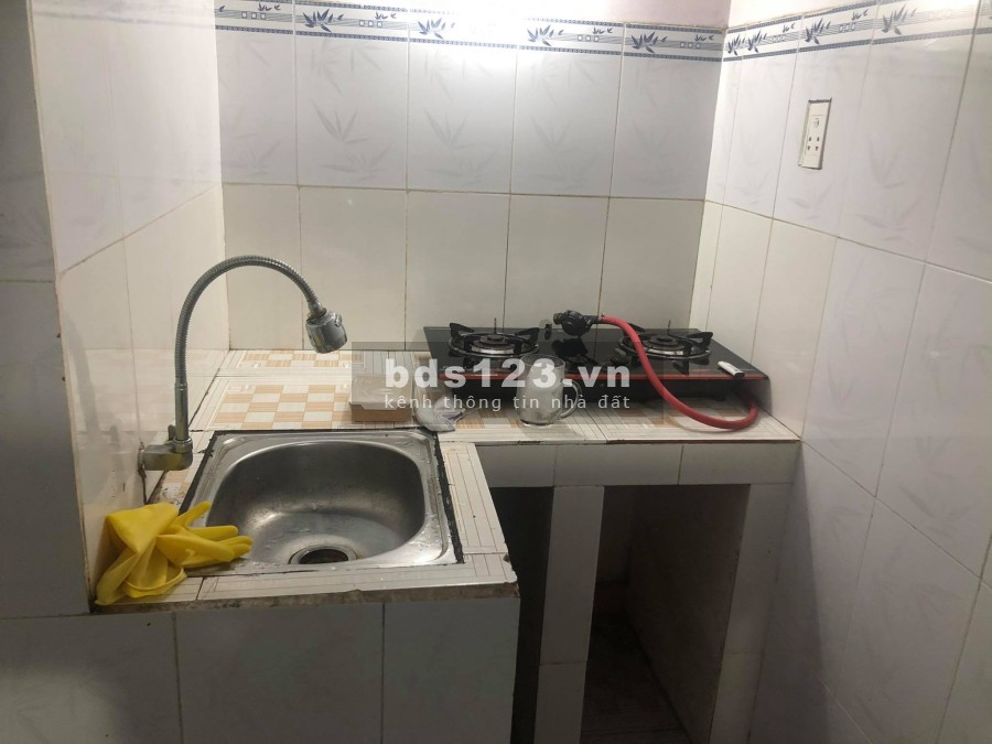 Phòng trọ Quận 4 diện tích sử dụng 25m² (2-3 người) gần Quận 1, Quận 7 có gác lửng mát