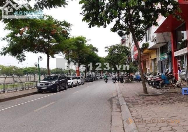 Bán Nhà Định Công Quận Hoàng Mai, mới đẹp 2 mặt thoáng diện tích sử dụng 52m2, giá 3.9 tỷ