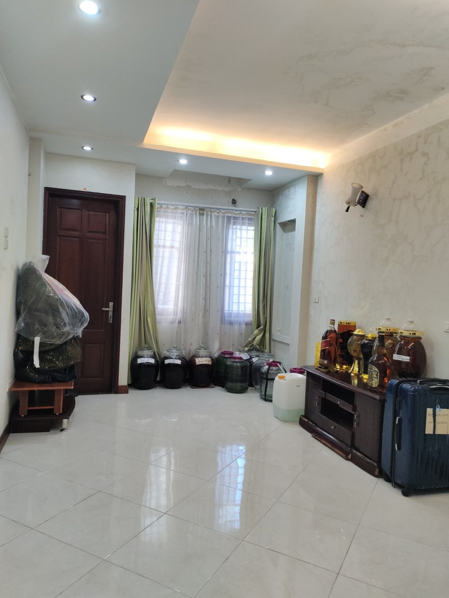 Bán nhà Bạch Mai, 34m 5 tầng. nhà đẹp giá hiếm. 3,25 tỷ có giảm nữa, thương lượng chính chủ