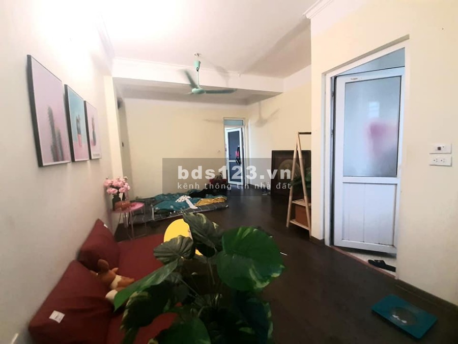 Nhà đẹp Trần Thái Tông Quận Cầu Giấy, kinh doanh dt 33m2 6 tầng đúc, mt 4.5m, giá chỉ 4.2 tỷ