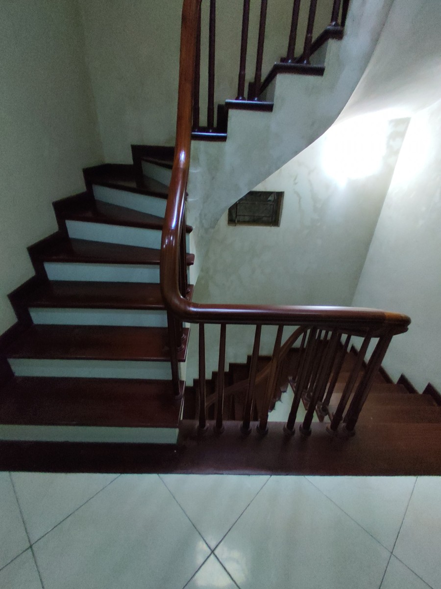 Bán nhà Bạch Mai, 34m 5 tầng. nhà đẹp giá hiếm. 3,25 tỷ có giảm nữa, thương lượng chính chủ