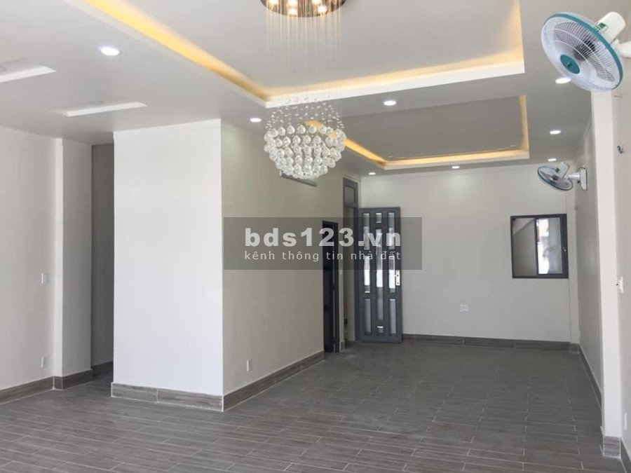 Chủ nhà cần bán gấp giảm thêm 300 triệu pháp lý đủ, giá tốt tiện đầu tư sinh lời