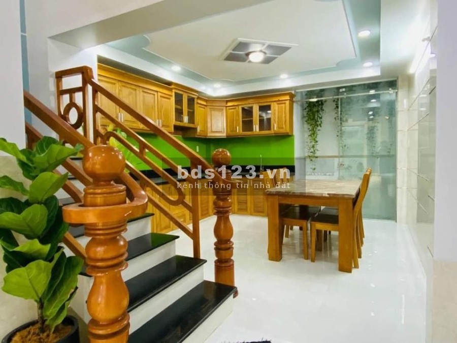 Bán CHDV 4 tầng, 15m ra MT Vườn Chuối Quận 3 giá chỉ 8,6 tỷ, liên hệ 0901336567