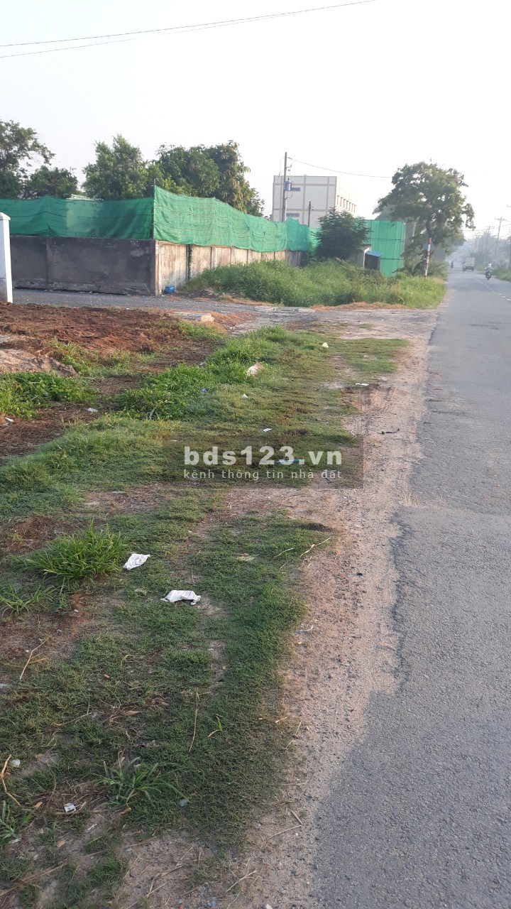 Bán đất hơn 500m2 chính chủ không trung gian đường chính, xe vào tận đất, giá tốt đầu tư
