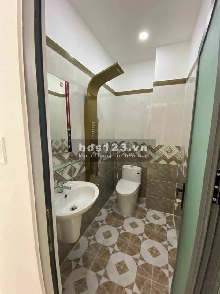 Bán CHDV 4 tầng, 15m ra MT Vườn Chuối Quận 3 giá chỉ 8,6 tỷ, liên hệ 0901336567