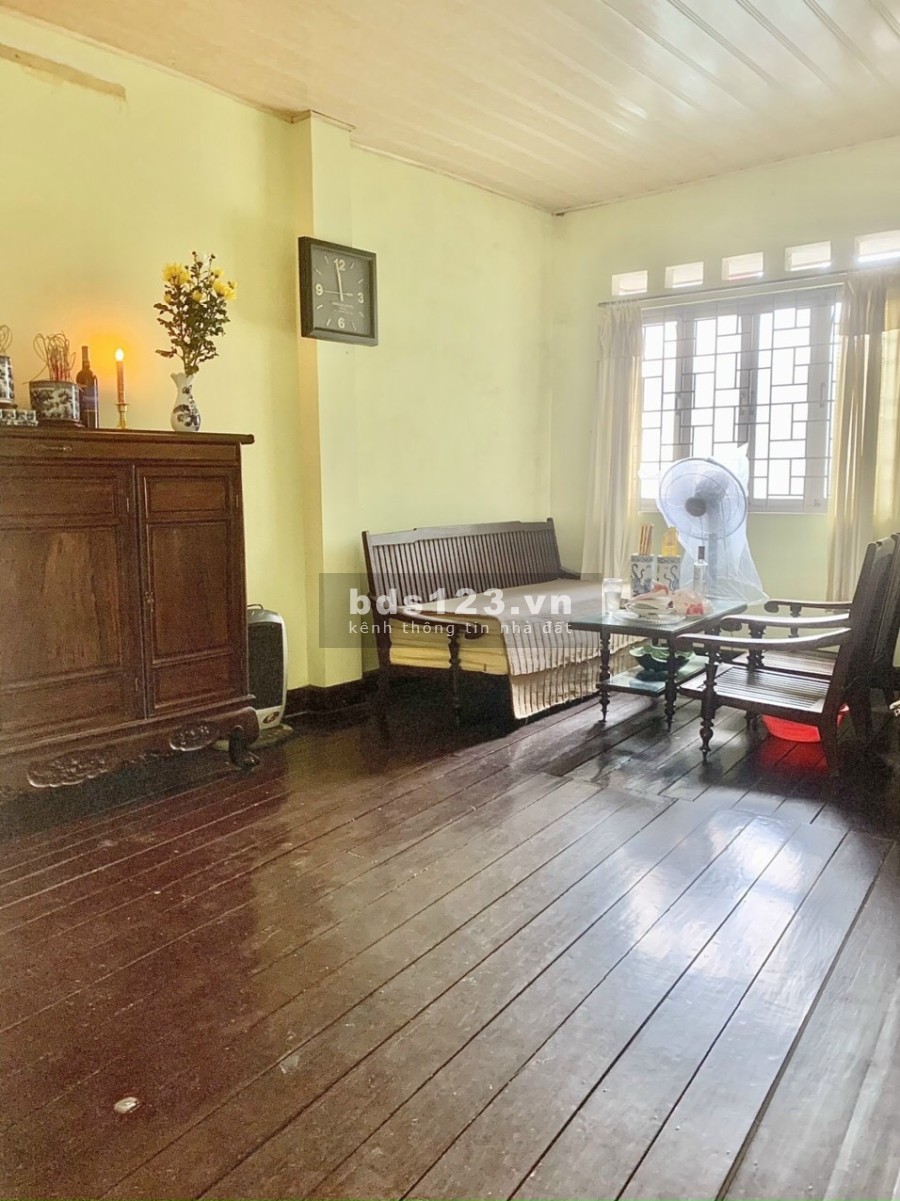 Bán nhà đường La Thành diện tích sử dụng 34m2 mặt tiền 3m giá bán chỉ 2,9 tỷ