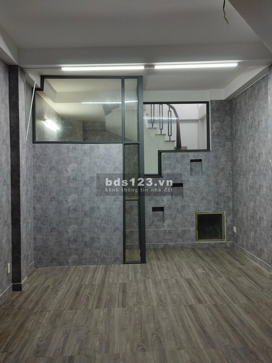 Bán Nhà HXH Thích Quảng Đức. P5. Quận Phú Nhuận. DT 44.1m2. Trệt,2 lầu,ST