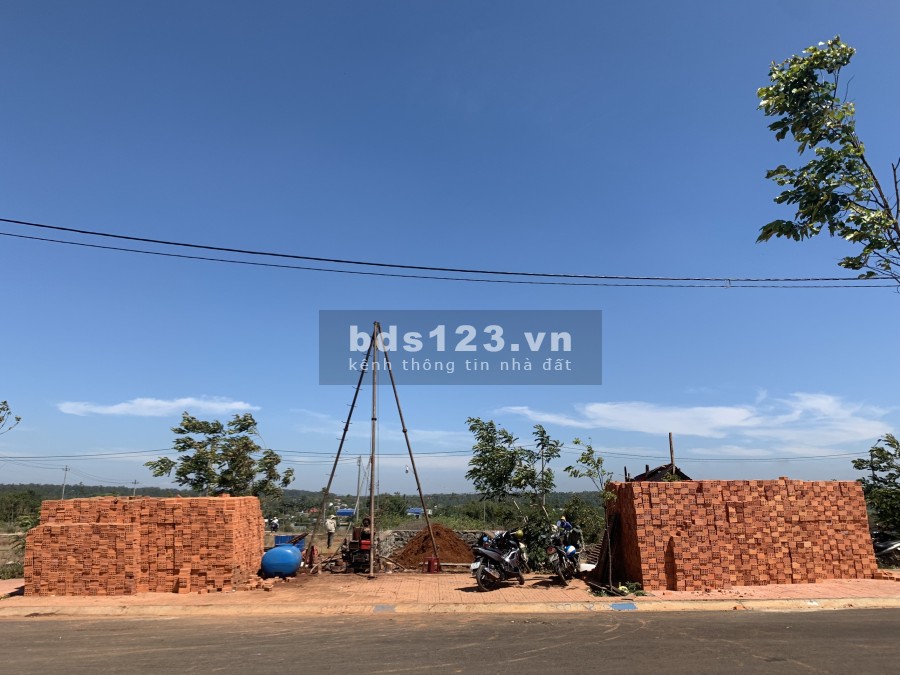 Bán đất chợ 19, Eaknuec 890 triệu liên hệ 0797986379, bao công chứng, bao phí ra sổ