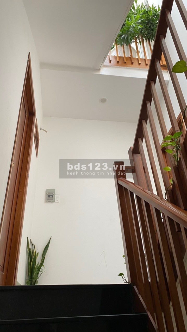 Cho thuê Nhà phố nguyên căn Nguyễn Duy Trinh Quận 9 giá cho thuê 10 triệu/tháng