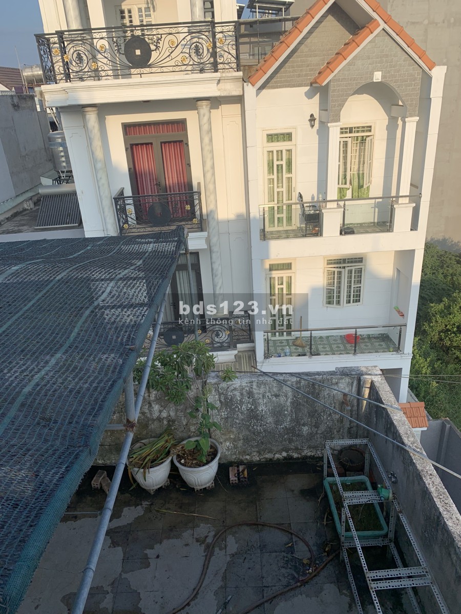 Cho thuê Nhà phố nguyên căn Nguyễn Duy Trinh Quận 9 giá cho thuê 10 triệu/tháng