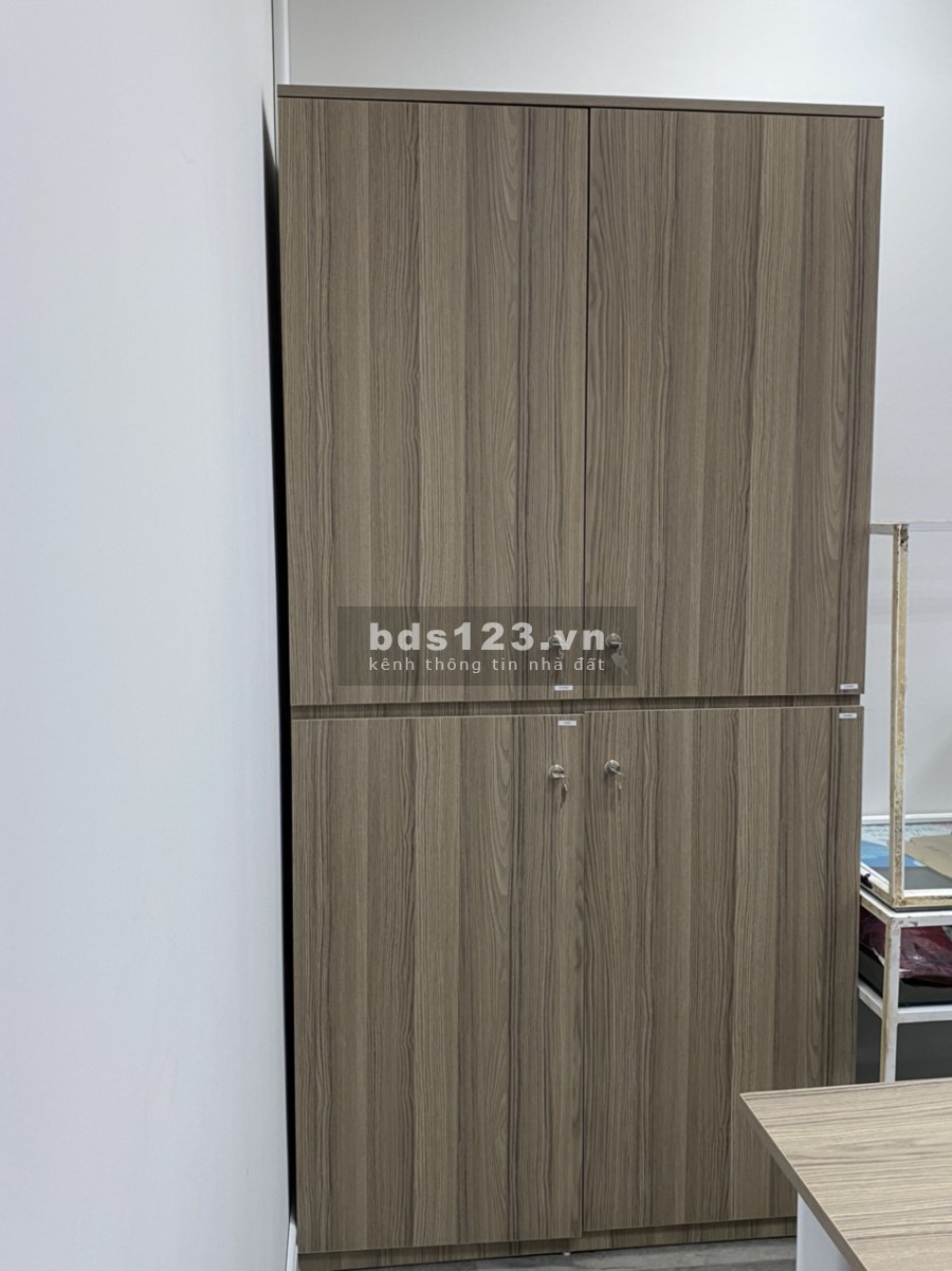 Văn phòng diện tích 70m2 ngay mặt tiền đường lơn Quận 3 full nội thất mới toanh