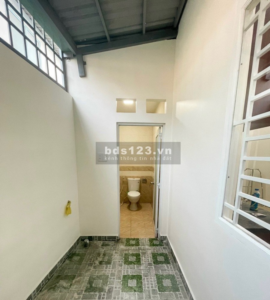 Nhà trung tâm Quận 1, đúc kiên cố 3 tầng, tương lai ra mặt tiền giá bán chỉ nhỉnh 3 tỷ