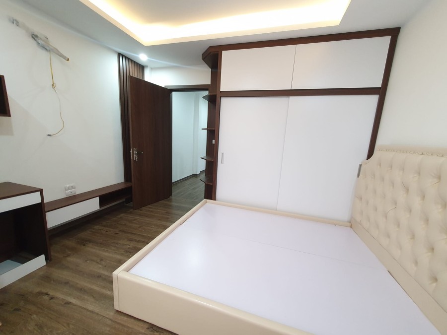 Bán gấp! Nhà Kim Giang Hoàng Mai, Nhà mới king koong, Full nội thất, dtsd 41m2 chỉ 4.45 tỷ