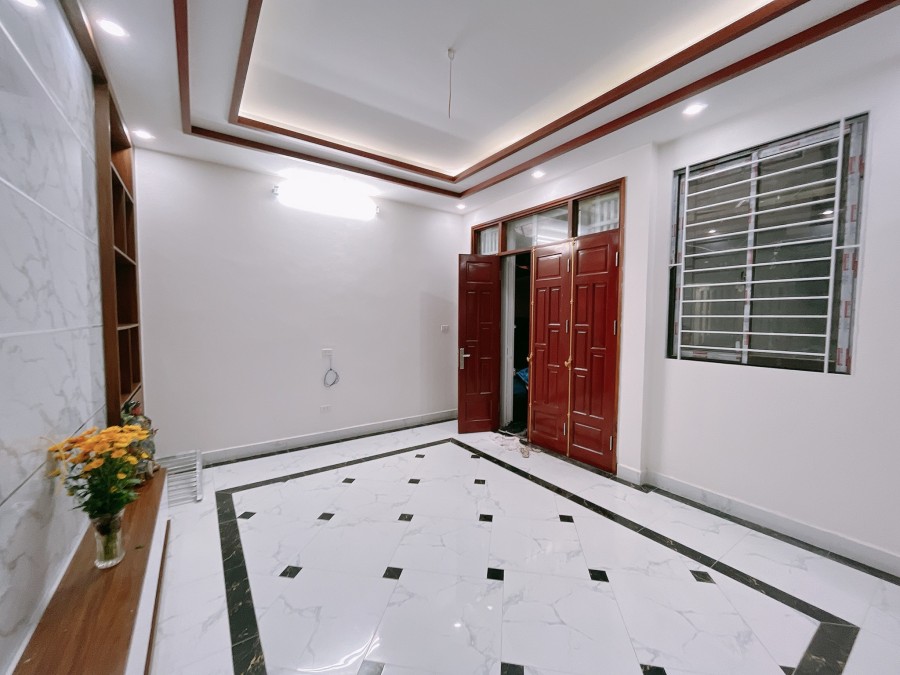 Bán nhà 5 tầng mới Bạch Mai Quận Hai Bà Trưng, giá bán chỉ 4,5 tỷ diện tích 40m2, sổ sẵn