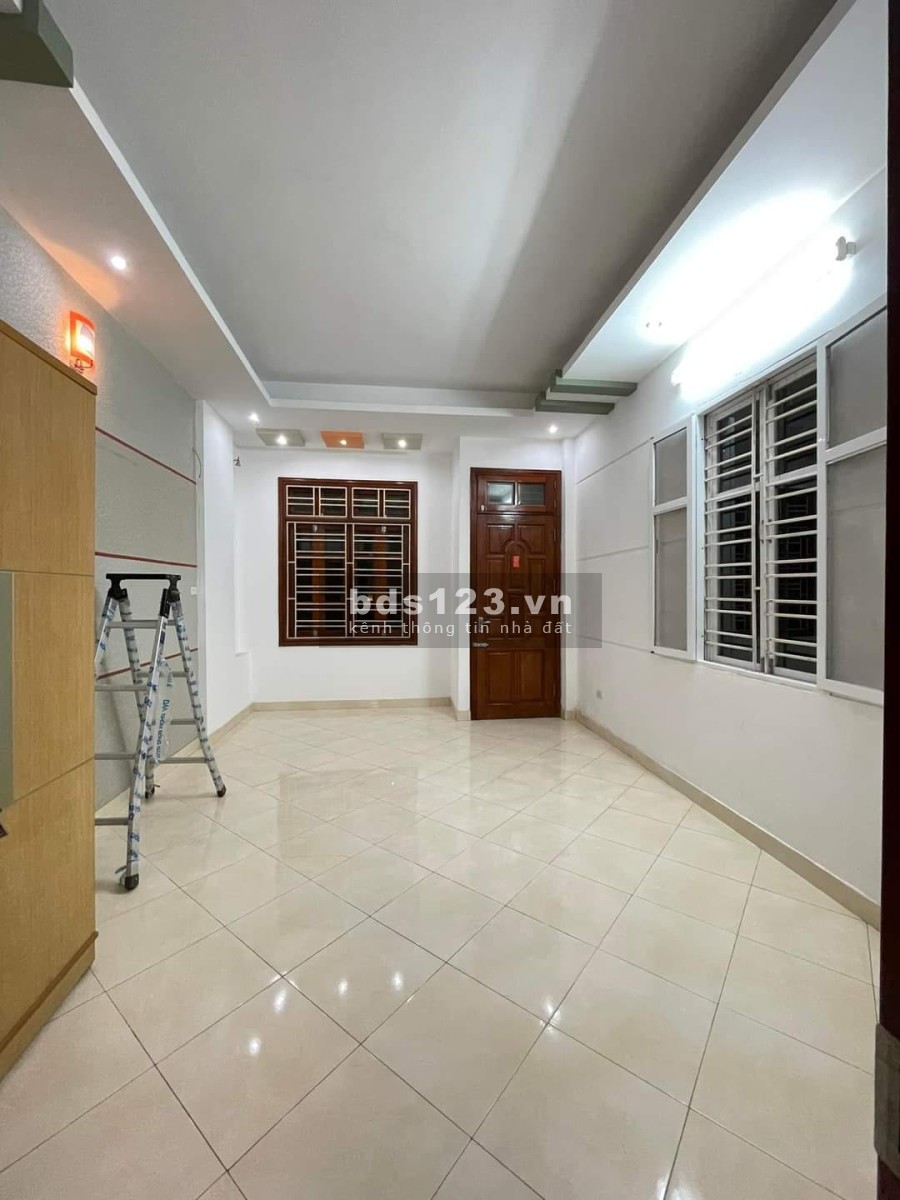 Cần bán nhà mặt phố Tứ Liên, Tây Hồ, giá bán chỉ 2x tỉ chính chủ bao sang tên công chứng