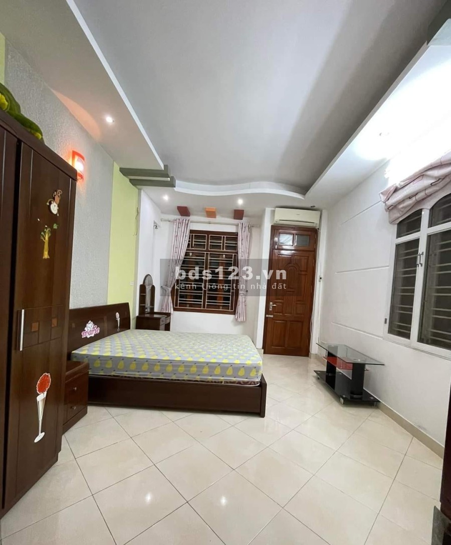 Cần bán nhà mặt phố Tứ Liên, Tây Hồ, giá bán chỉ 2x tỉ chính chủ bao sang tên công chứng