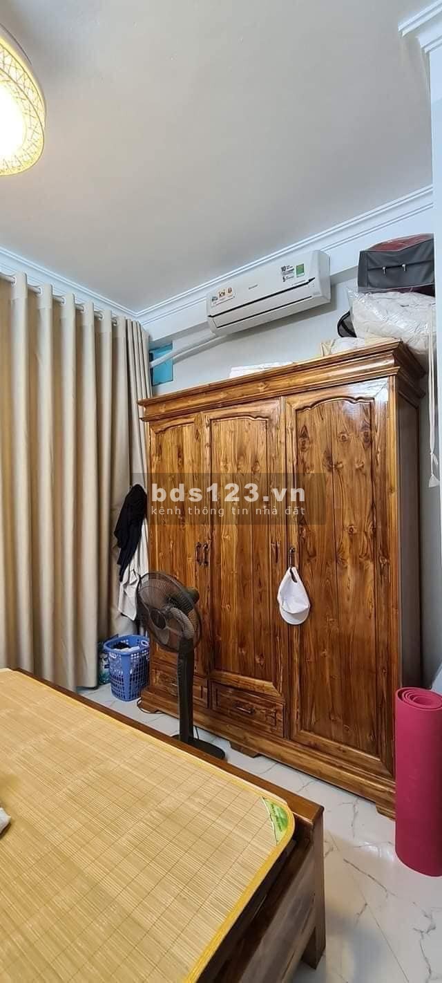 Cần bán nhà mặt phố Tứ Liên, Tây Hồ, giá bán chỉ 2x tỉ chính chủ bao sang tên công chứng