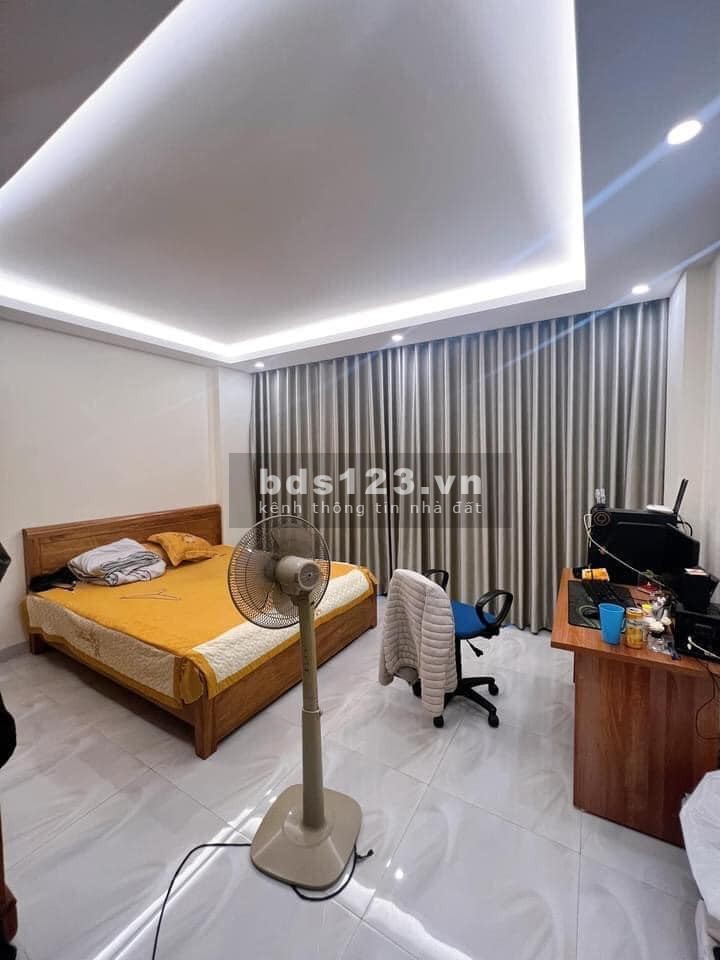 Bán nhà nguyên căn Ngọc Thuỵ dân xây 48m ngõ thông liên hệ 0972263245 sổ đỏ chính chủ