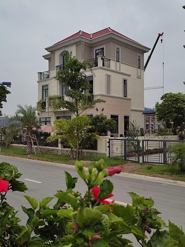 Bán biệt thự giá rẻ, chỉ còn duy nhất 1 căn tại khu đô thị Vsip Từ Sơn Bắc Ninh giá đầu tư