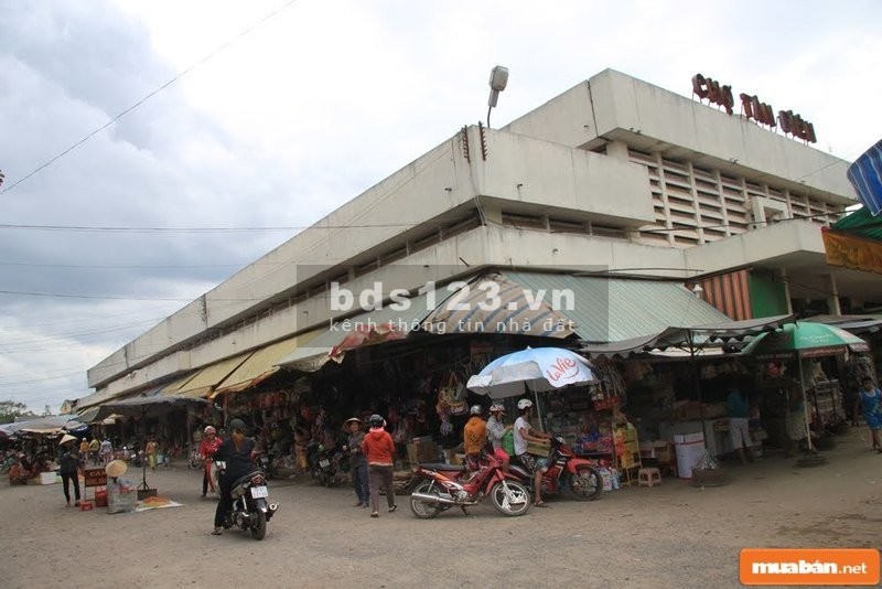 Đất mặt tiền đường nhựa 20m giá chỉ hơn 400 triệu sổ hồng chính chủ, bao sang tên công chứng