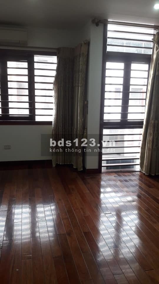 Cho thuê nhà tại Hoàng Văn Thái liên hệ 0961440591, diện tích 76m2, 3 tầng đúc an ninh