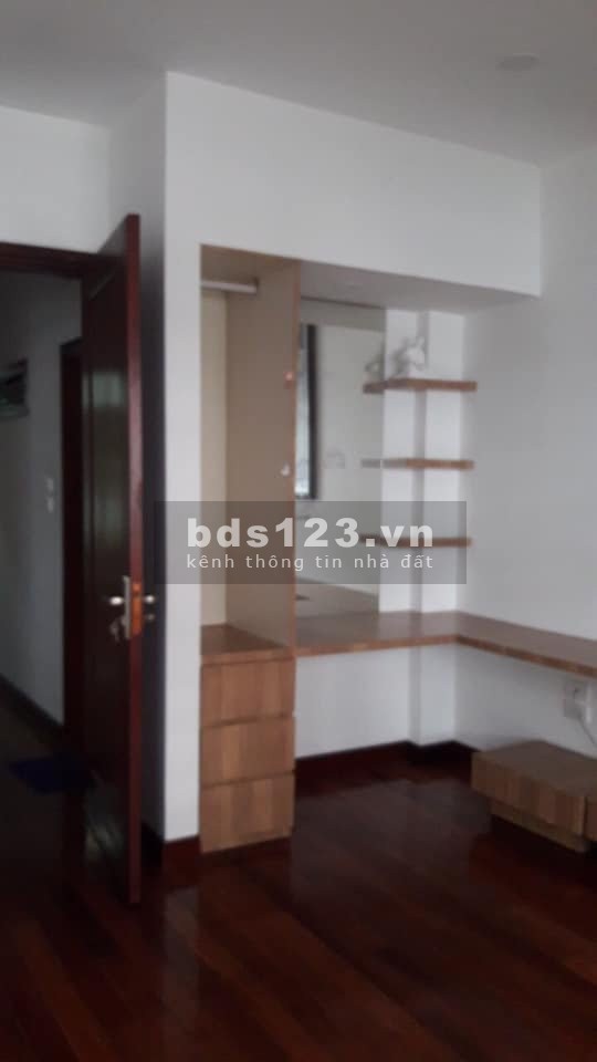Cho thuê nhà tại Hoàng Văn Thái liên hệ 0961440591, diện tích 76m2, 3 tầng đúc an ninh
