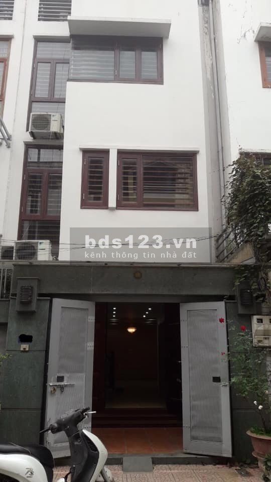 Cho thuê nhà tại Hoàng Văn Thái liên hệ 0961440591, diện tích 76m2, 3 tầng đúc an ninh