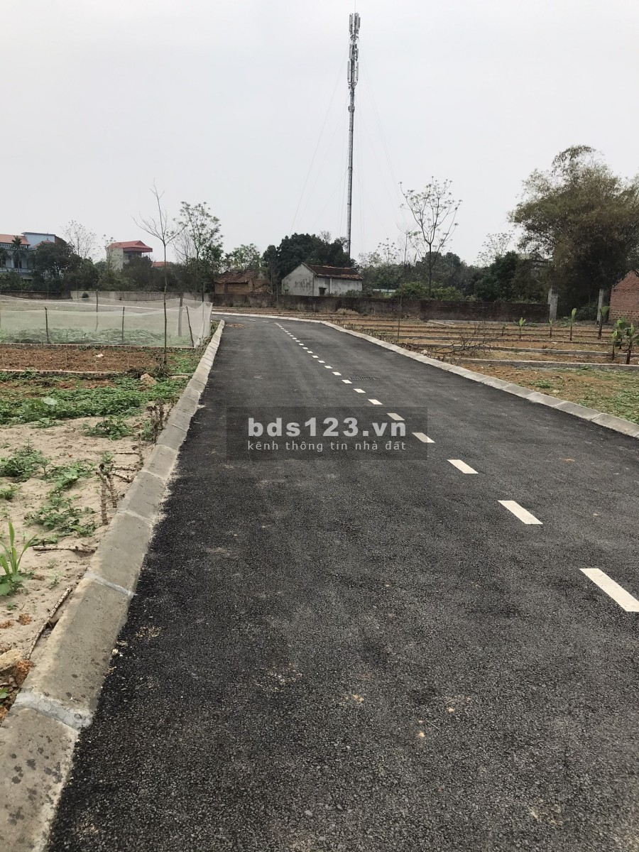 Cần bán gấp lô đất ở Phúc Tiến, Bình Yên Thạch Thất đường lớn tiện ích đầy đủ, giá tốt
