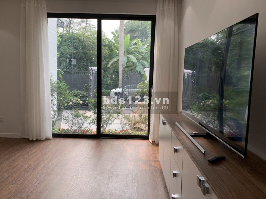 Bán biệt thự khu đô thị Ciputra Hà Nội, pháp lý rõ ràng, giá tốt đầu tư sinh lời, khu an ninh
