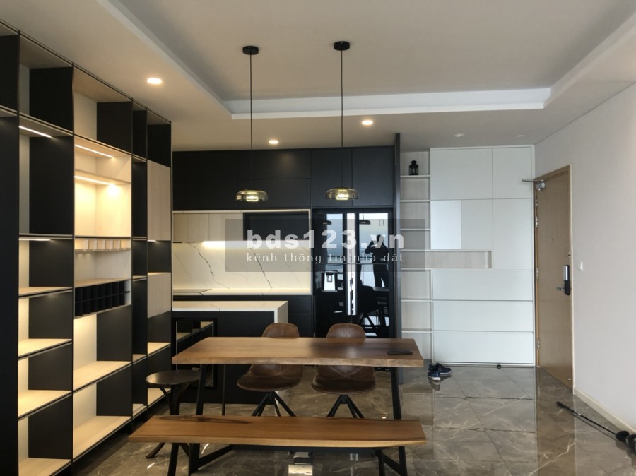 View sông cực chill - ĐKC cho thuê căn 2pn nội thất siêu đẹp. LH em Tâm: 0902.0506.43