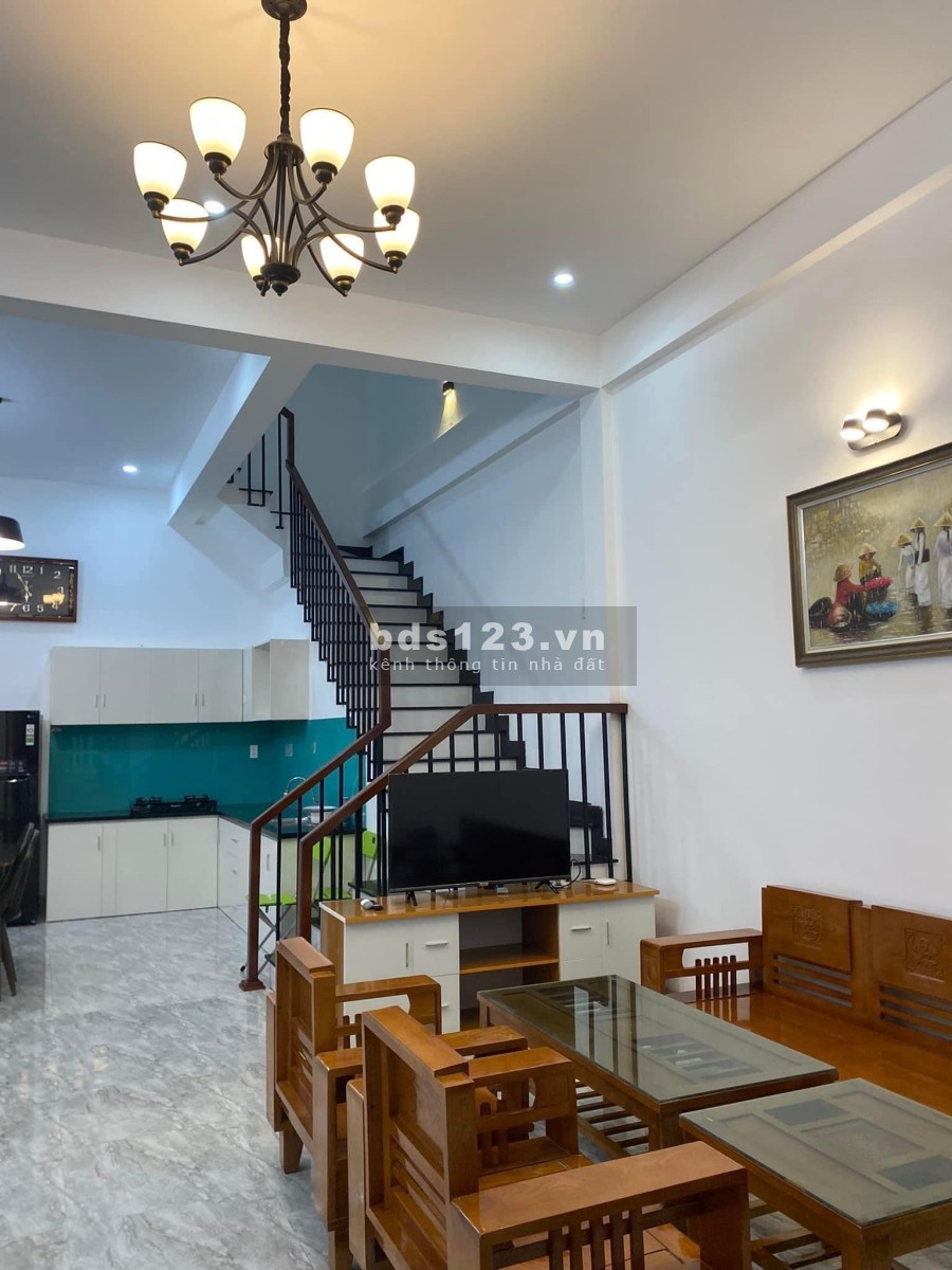 Nhà 5 tầng Q1 đẹp lung linh , giá 8 tỷ thương lượng, đúc kiên cố 4 tầng thông thoáng