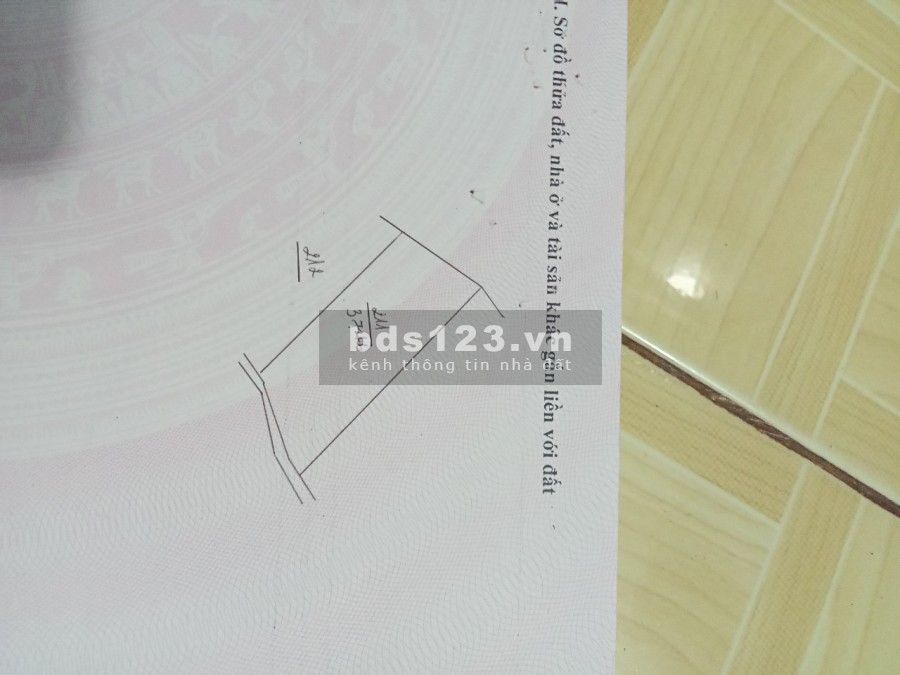 Cần tiền bán gấp lô đất ở thôn 1 Lộc Thành đường xe lớn vào thoải mái, khu dân cư đông
