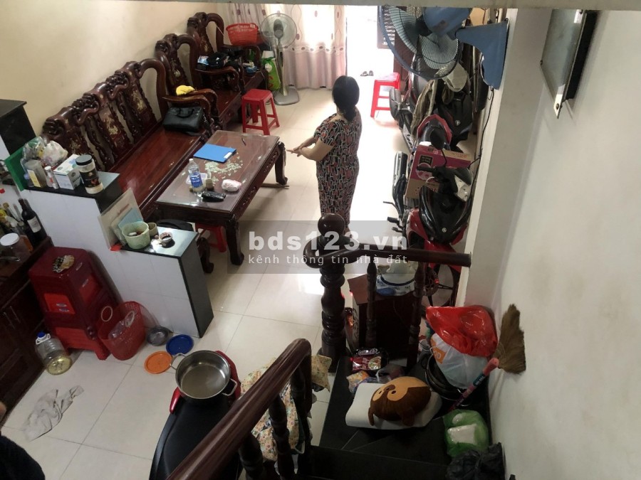 Chính chủ bán nhà CMT8 Quận 3, diện tích sử dụng (4 x 12), 4 tầng, giá bán 6.1 tỷ