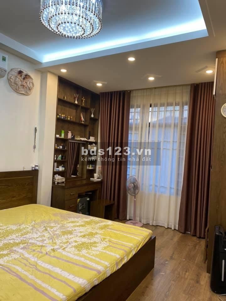 Cổ Nhuế, Cận Phố, Nhà sang, ở sướng, Ô TÔ Đỗ Cửa, kinh doanh tốt giá bán chỉ 6.99 tỷ