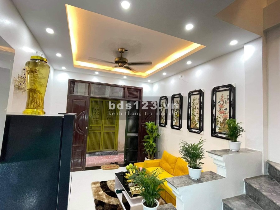 Cổ Nhuế, Cận Phố, Nhà sang, ở sướng, Ô TÔ Đỗ Cửa, kinh doanh tốt giá bán chỉ 6.99 tỷ