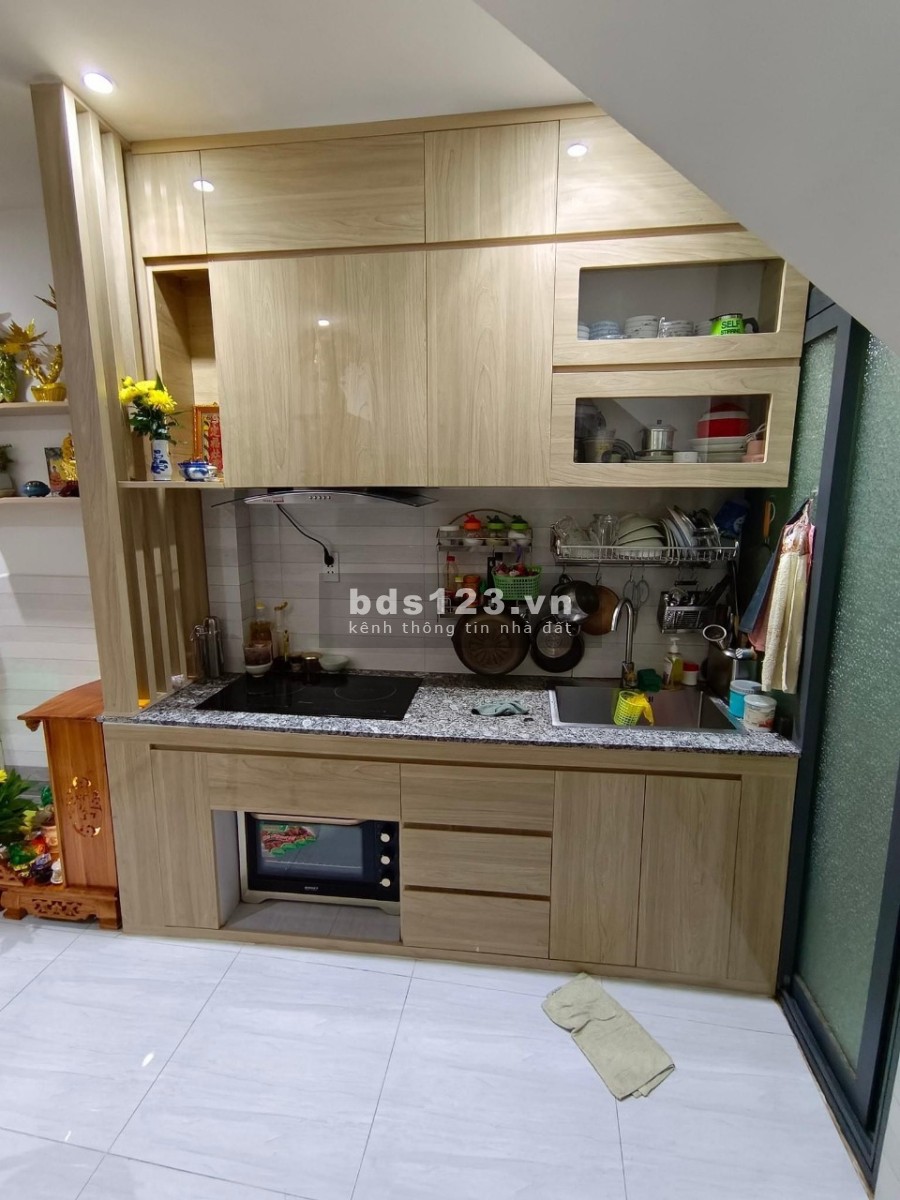 Nhà mới bán gấp Tô Hiến Thành Quận 10, đầy đủ nội thất 4 tầng 5.5 tỷ