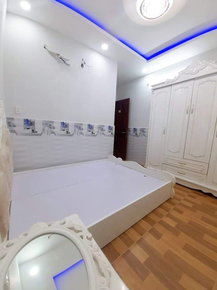 Thới An Quận 12 đường Lê thị Riêng dtsd 56m 3 tầng đẹp lung linh giá bán rẻ chỉ 4.5 tỷ